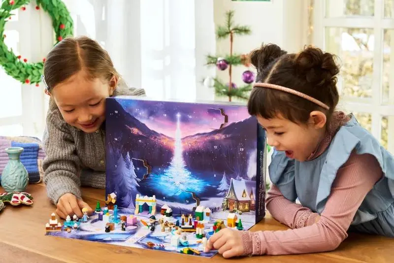 6. LEGO Disney Frozen Advent Calendar 2025
